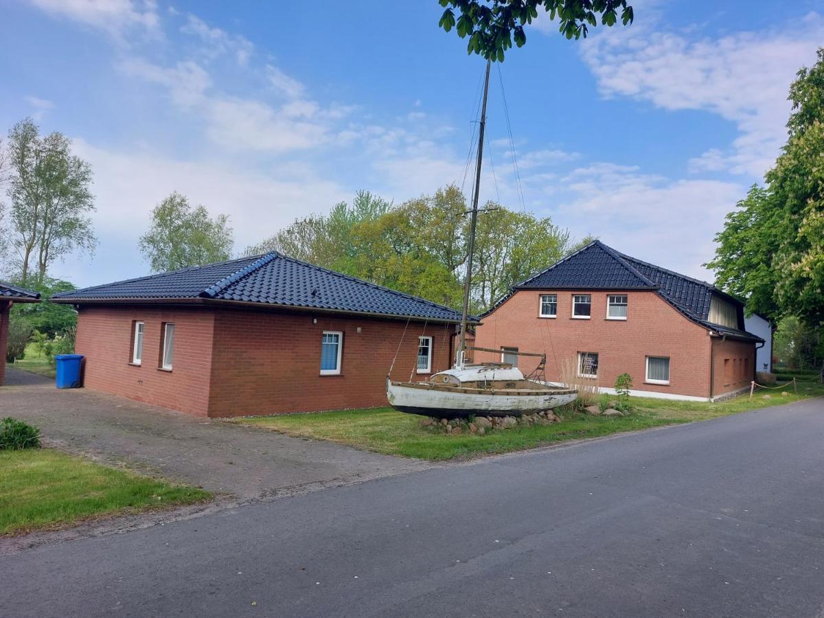 Ferienwohnung Ruegen Schaprode Freistehender Bungalow - Barrierefrei - Exterior foto